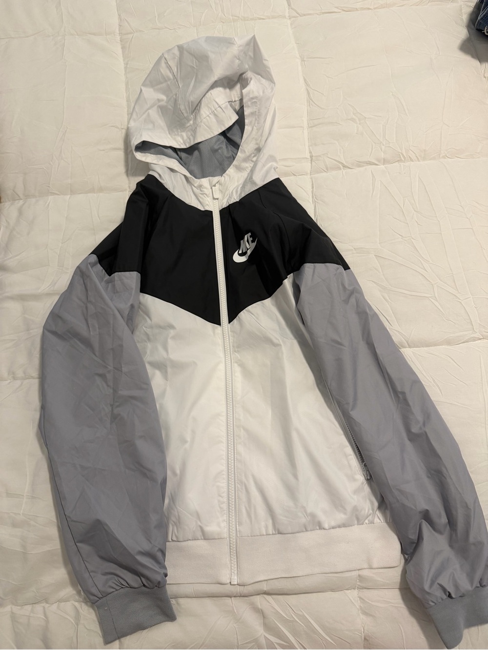Nike Hooded Colorblock Jacket in White, Black, Gray